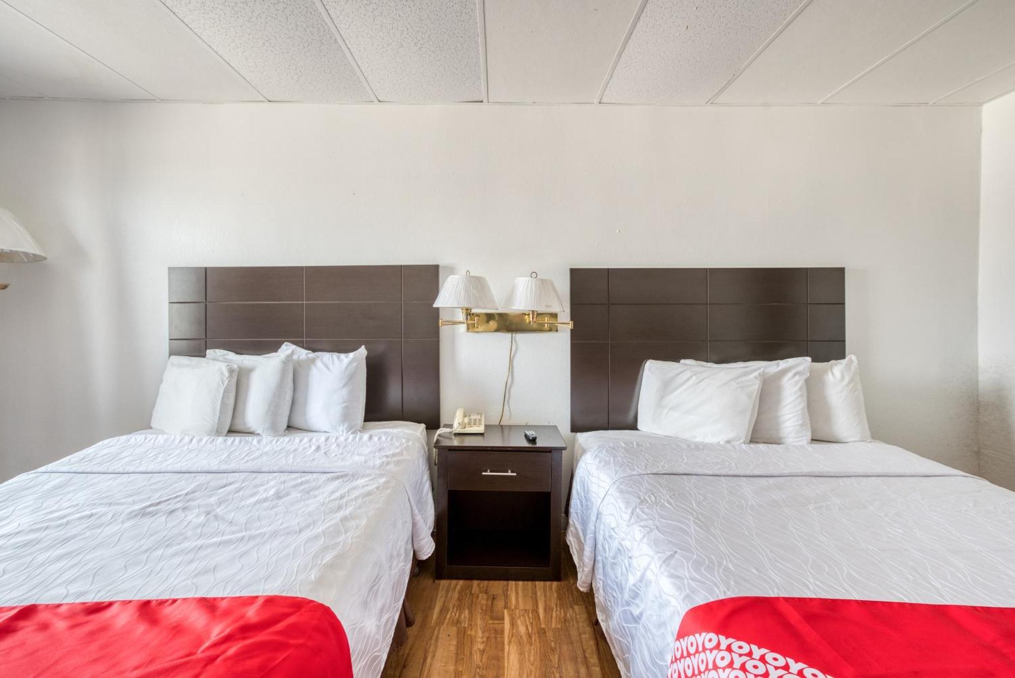 Oyo Hotel San Antonio Lackland Air Force Base West ภายนอก รูปภาพ