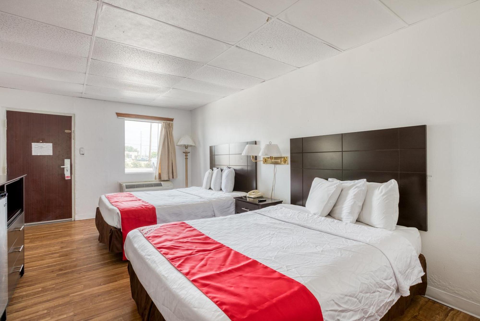 Oyo Hotel San Antonio Lackland Air Force Base West ภายนอก รูปภาพ