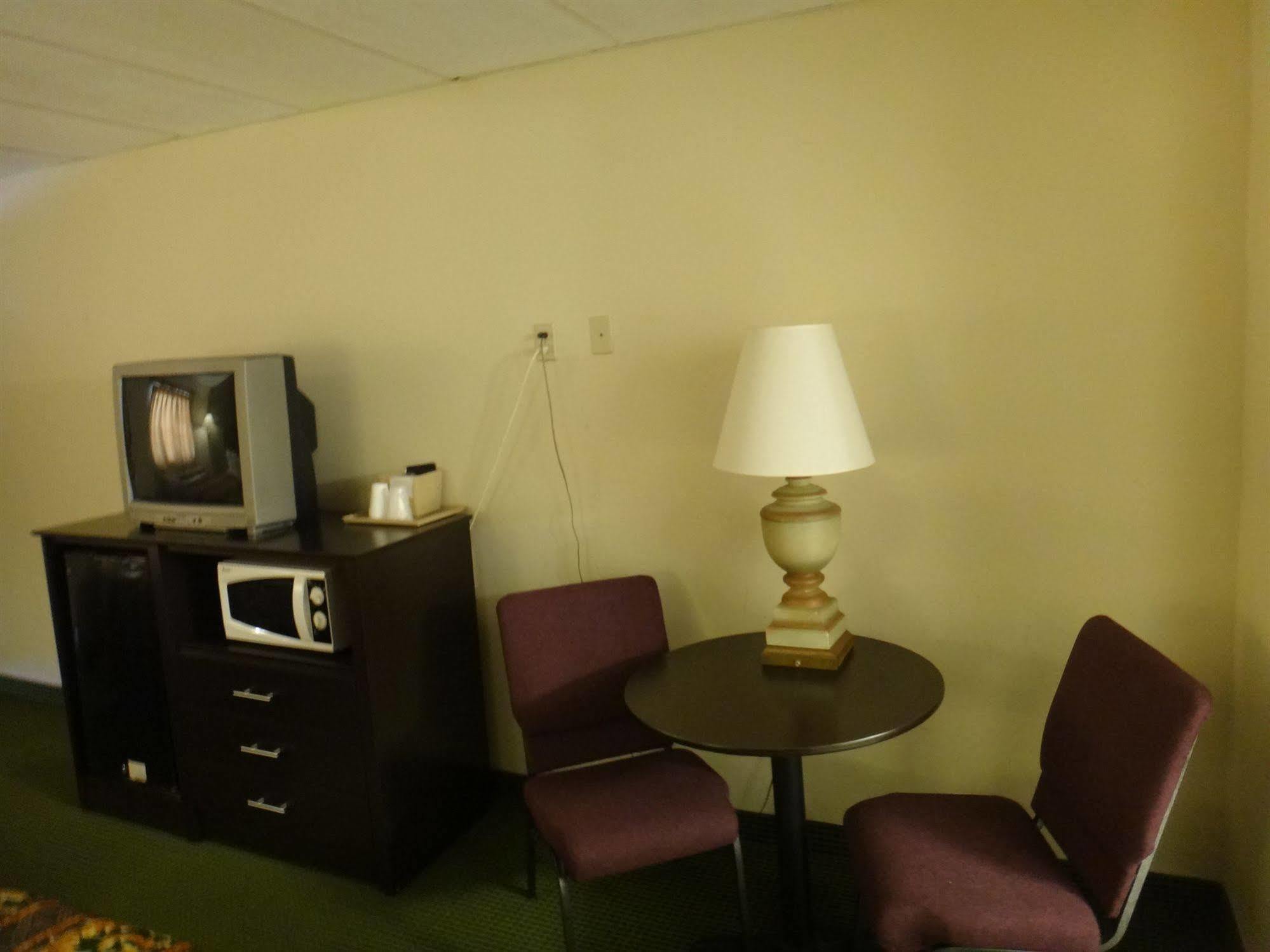 Oyo Hotel San Antonio Lackland Air Force Base West ภายนอก รูปภาพ